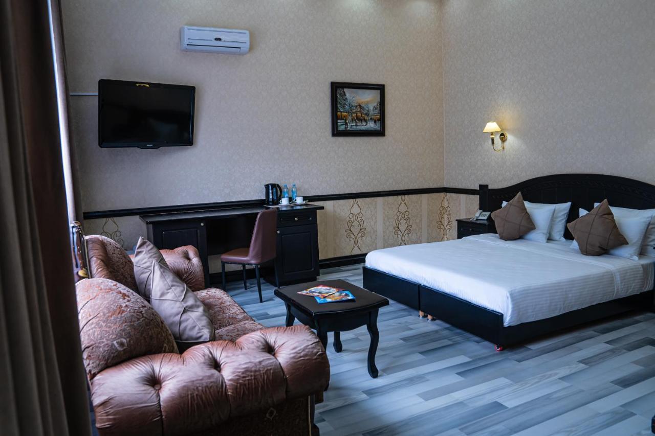 Belon Lux Hotel Αστάνα Εξωτερικό φωτογραφία